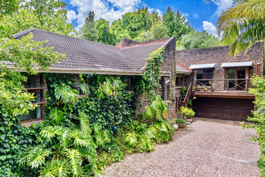 5 Bedroom Property for Sale in Fernridge Western Cape